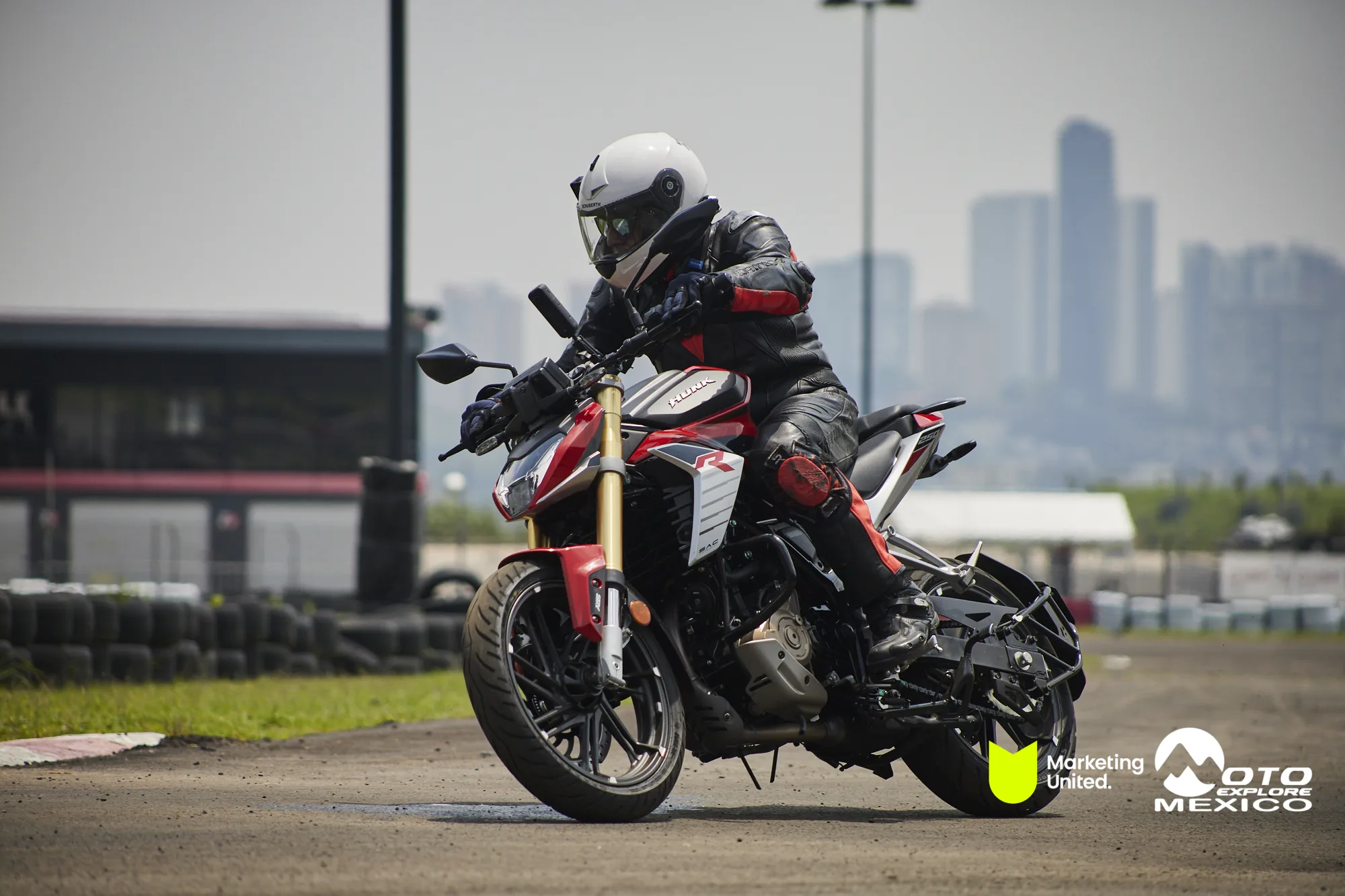 HUNK TRACKDAY 348